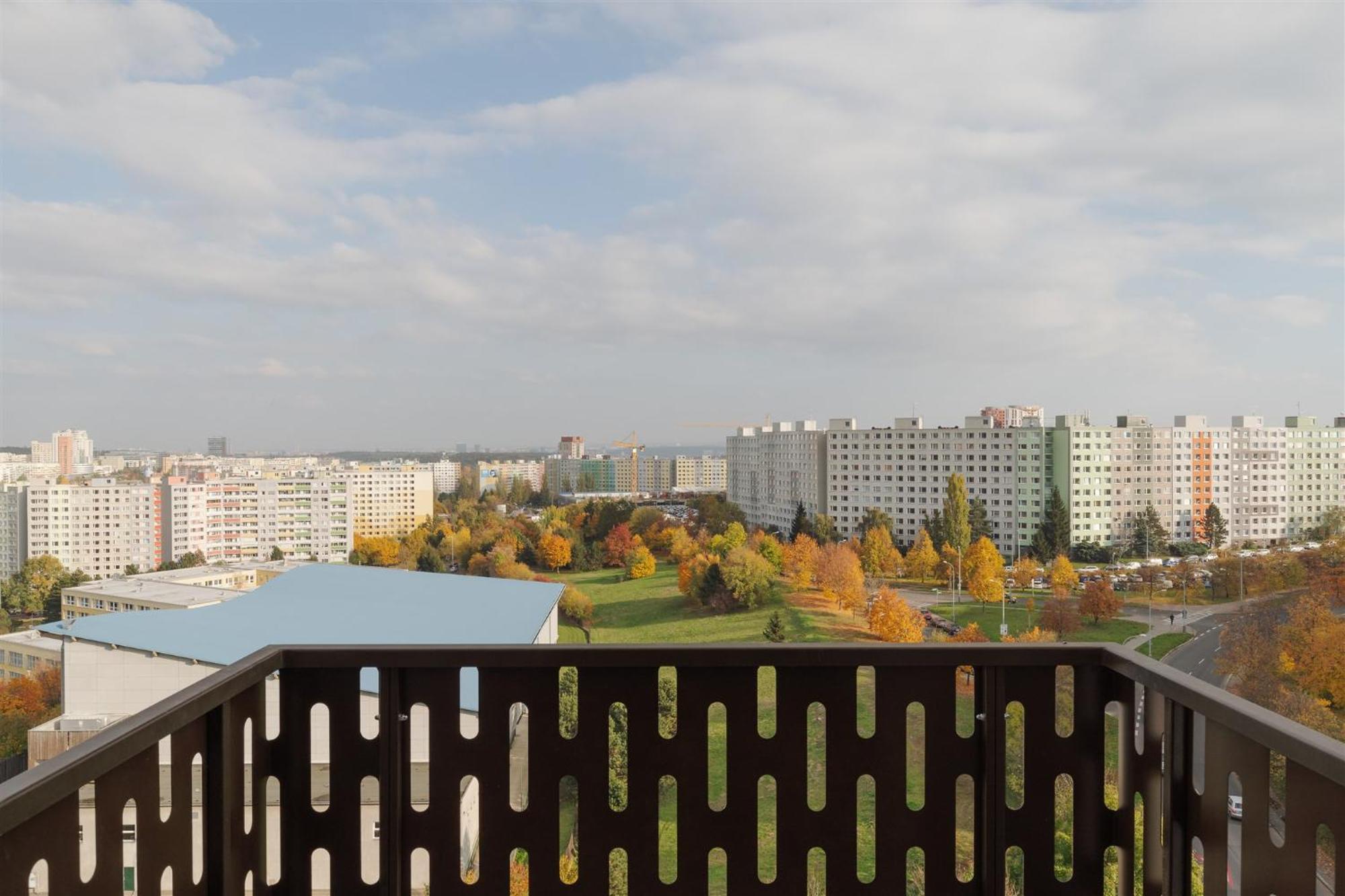 Good Vibe Studio Near Metro - Garage, Air-Conditioning, Vinyl Player Praga Exterior foto